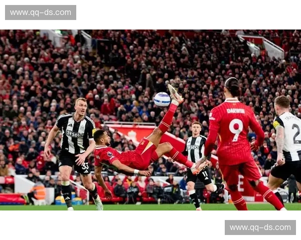 利物浦距前四仅差两分 欧冠席位争夺日趋白热化 利物浦距前四仅差两分 欧冠席位争夺日趋白热化